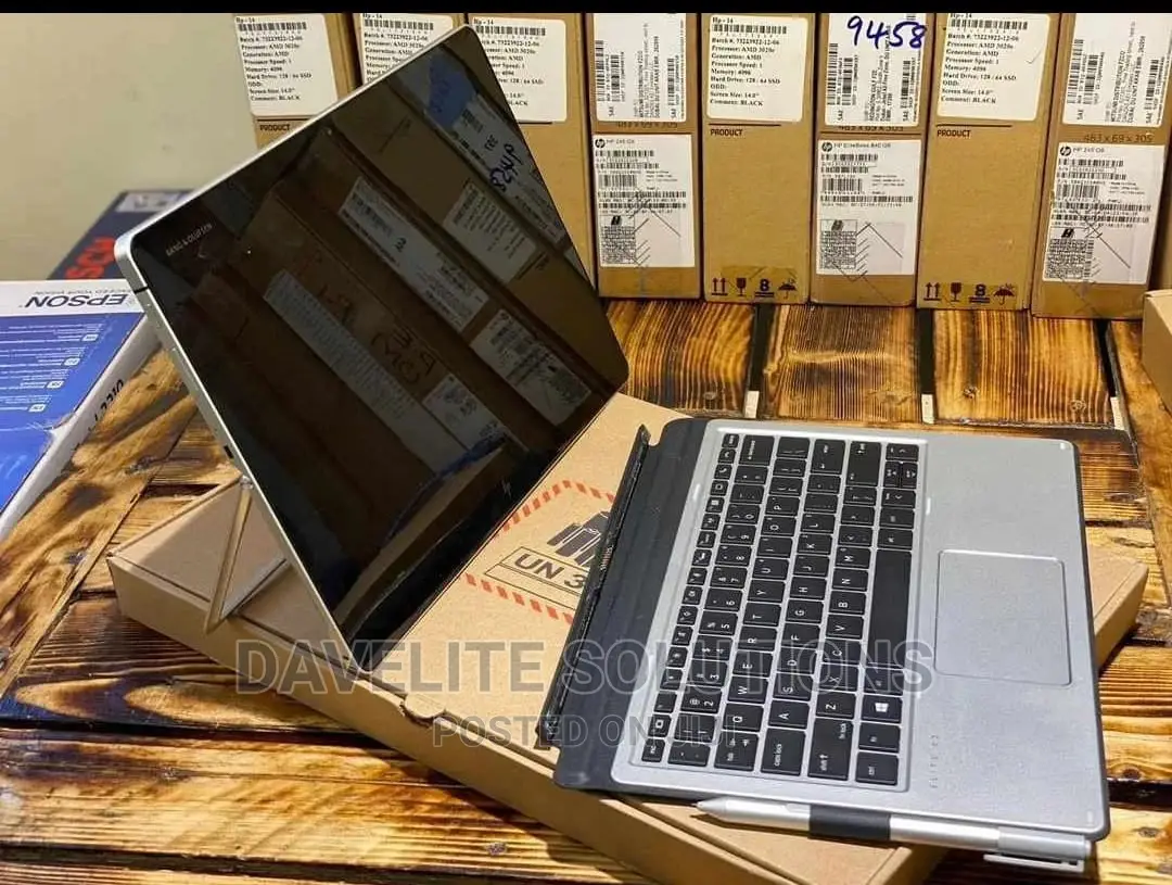Laptop HP EliteBook X2 1012 G2 8GB Intel Core I5 SSHD (Hybrid) 256GB