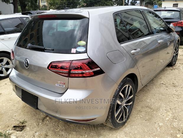 Volkswagen Golf TSI S 4-Door FWD 2016 Gray - thumbnail 5