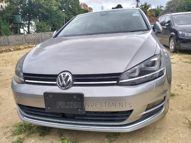 Volkswagen Golf TSI S 4-Door FWD 2016 Gray - thumbnail 2