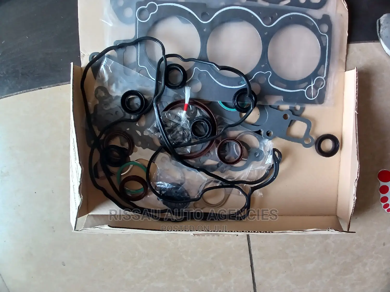 Toyota 3MZ Engine Genuie Made N Japan Overhaul Gasket Kit.