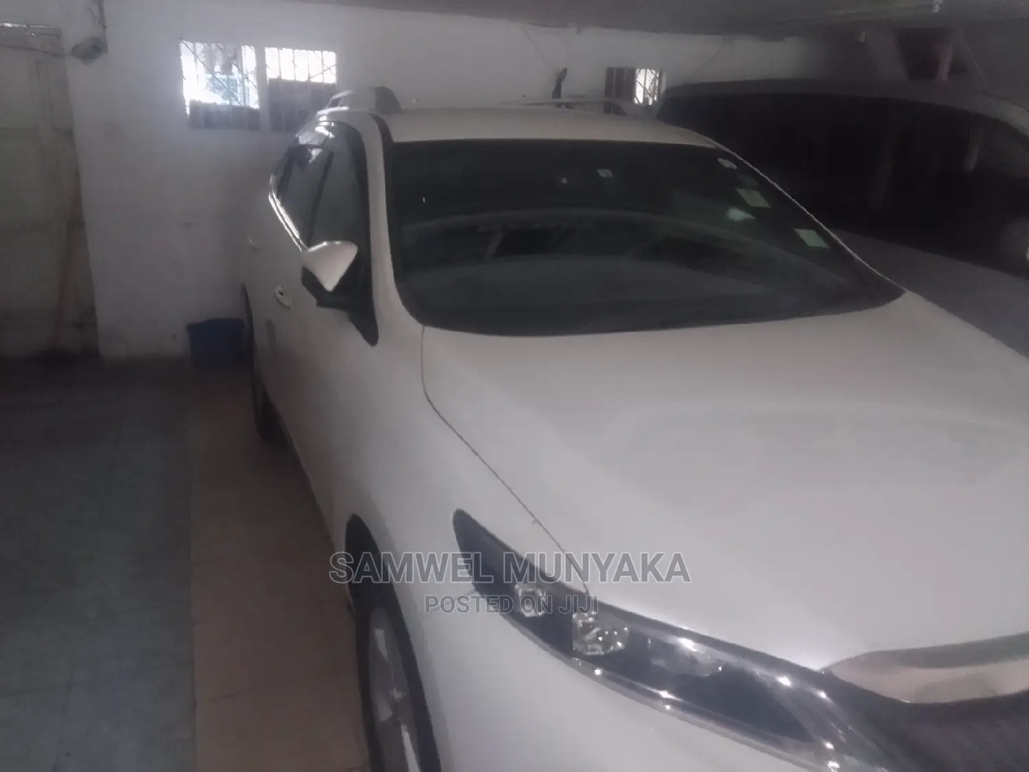 Toyota Harrier 2.0 4WD 2014 White