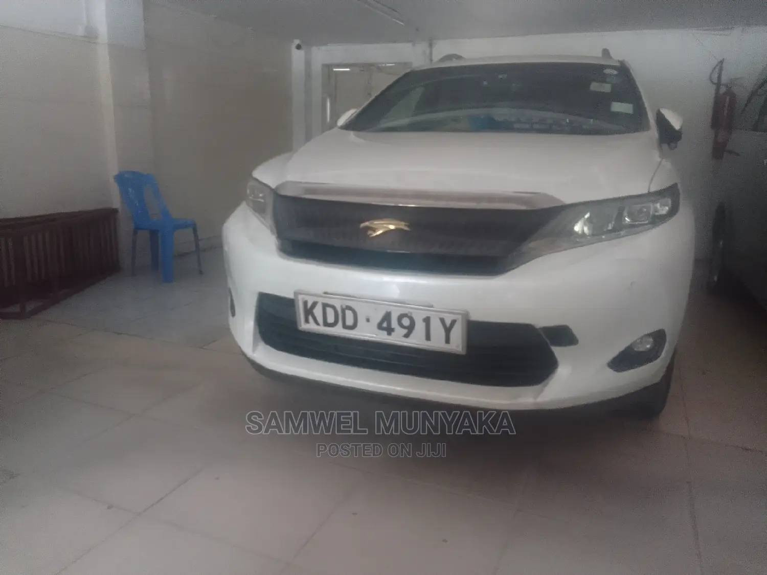 Toyota Harrier 2.0 4WD 2014 White