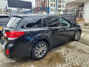 Subaru Outback 2.5i Limited 2013 Black