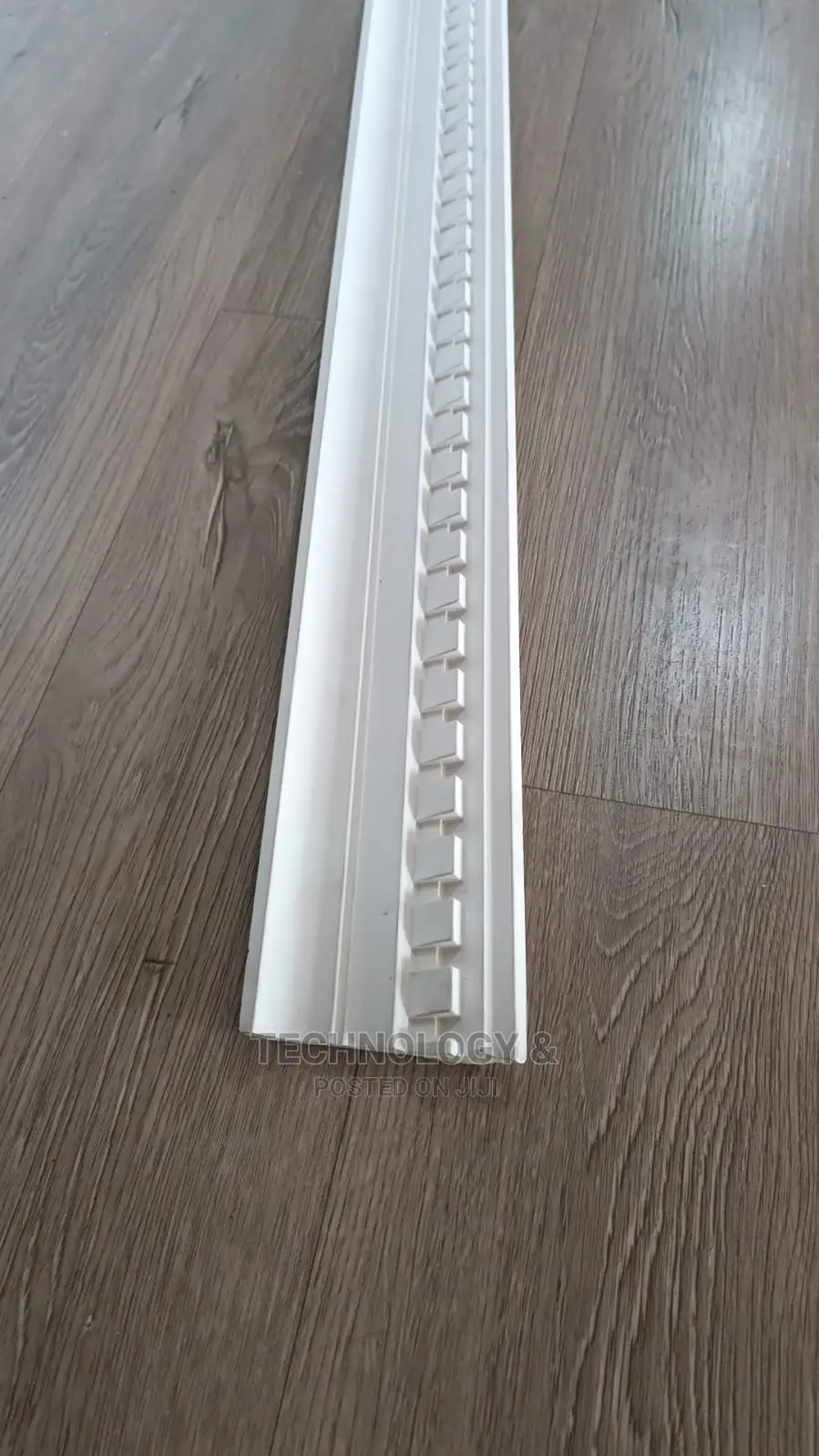 PU Cornices (Pu) 4"