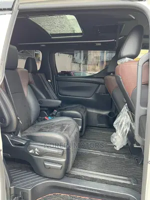 Toyota Alphard 2017 Pearl