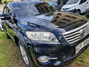 Toyota Vanguard 2012 Black