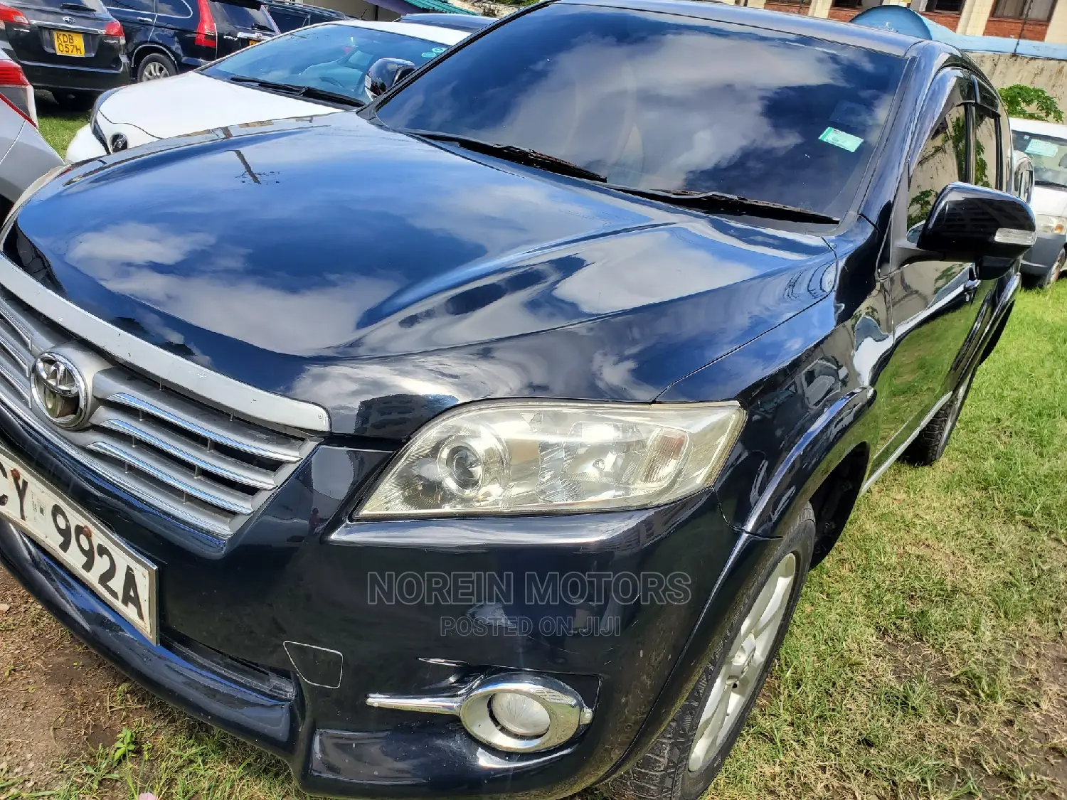 Toyota Vanguard 2012 Black