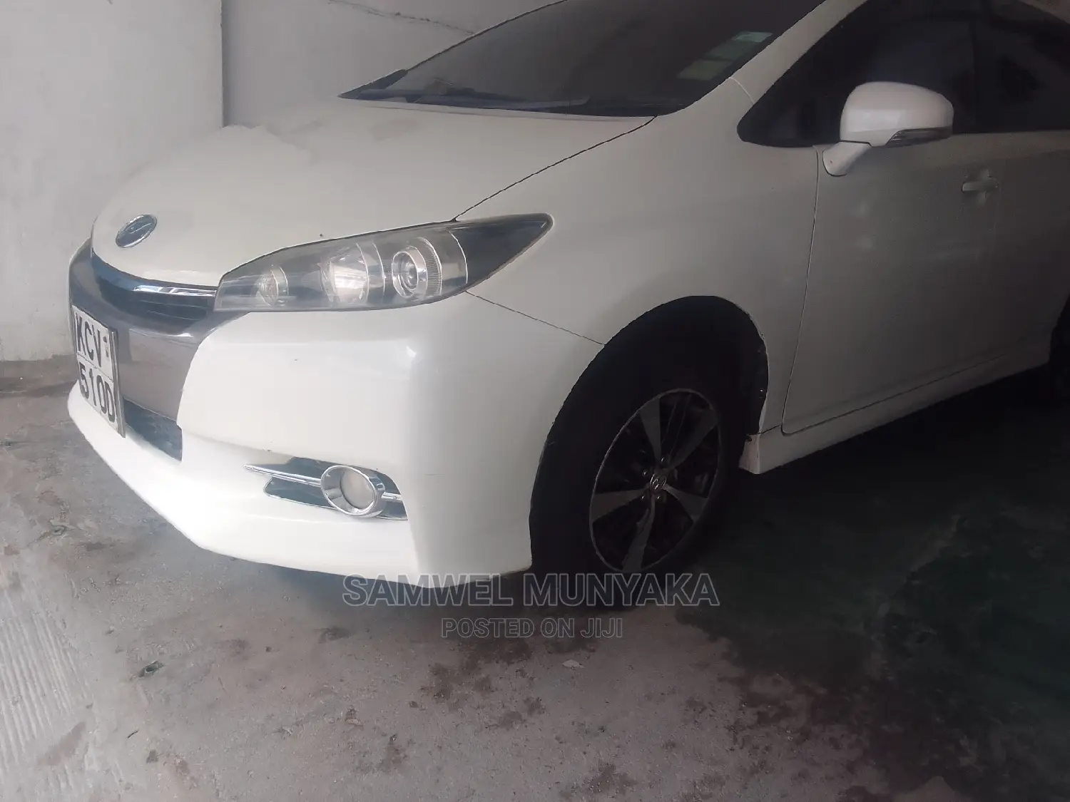 Toyota Wish 2013 White