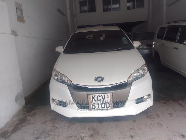 Toyota Wish 2013 White - main view