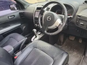Nissan X-Trail 2012 Pearl