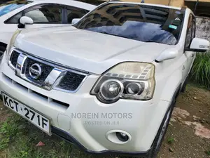 Nissan X-Trail 2012 Pearl