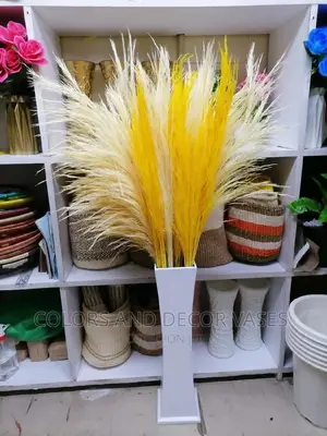 Artificial Pampas Grass Plus Wooden Vase