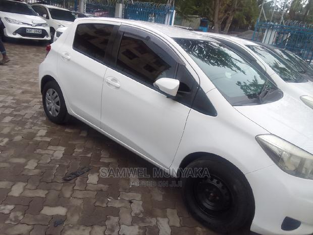 Toyota Vitz 1.3 AWD 3dr 2014 White