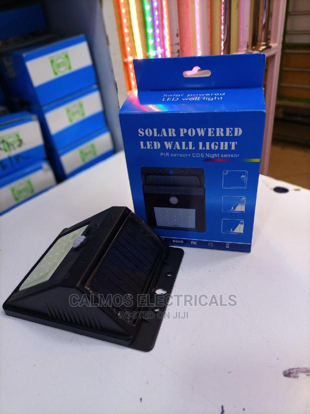 Wall Powered Led Light - thumbnail 3