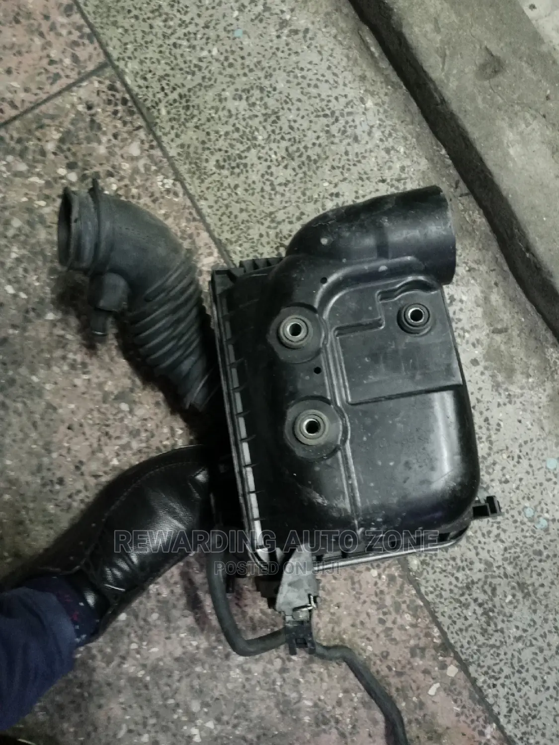 1nz Allion 2005 Air Cleaner Housing.
