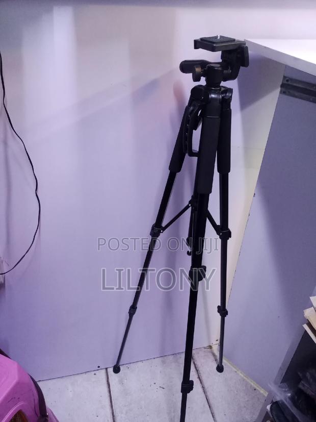 Camera Tripod - thumbnail 2