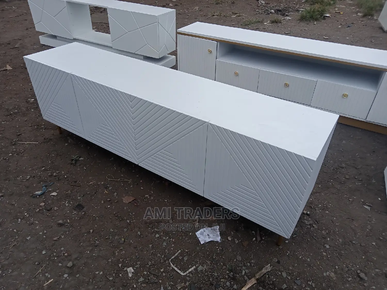 6ft Golden White Tv Stand