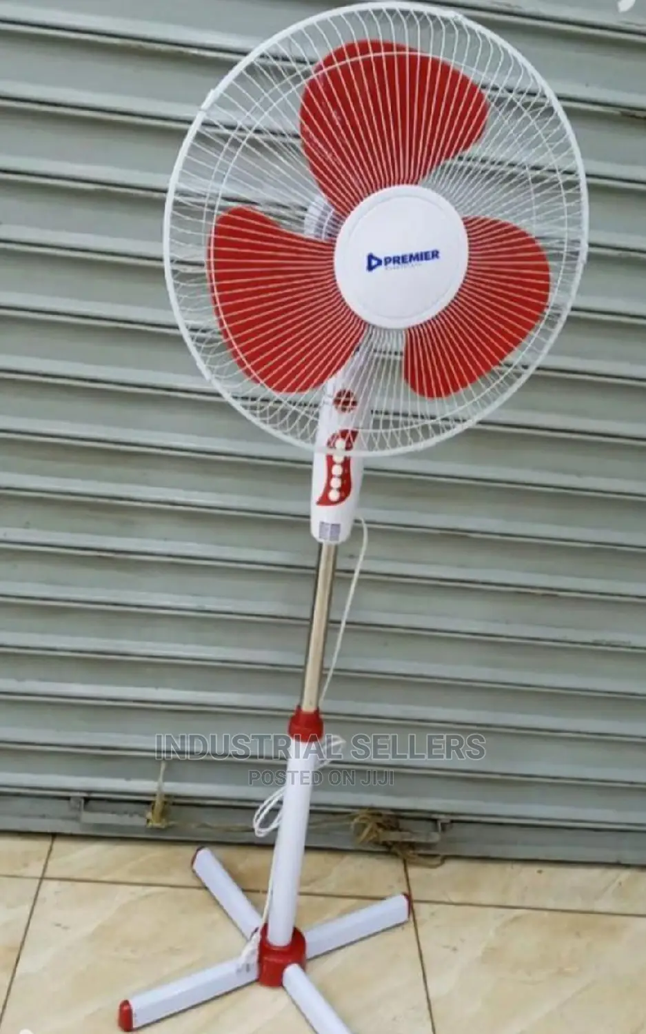 Attractive 16" Stand Fan - Premier