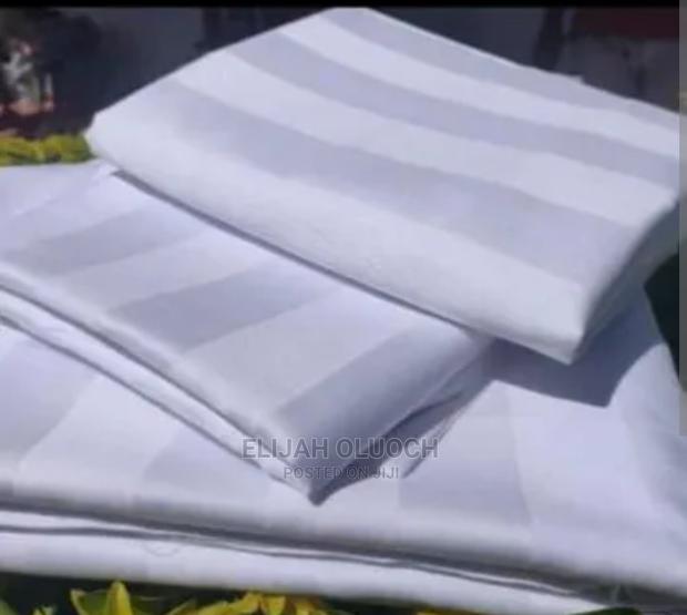 6pcs Hotel Quality White Striped Bedsheets
