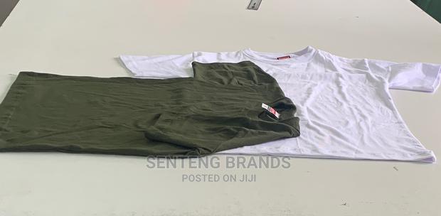 Plain Tshirt - thumbnail 2
