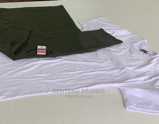 Plain Tshirt - thumbnail 3