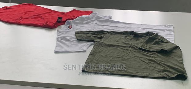 Plain Tshirt - thumbnail 2