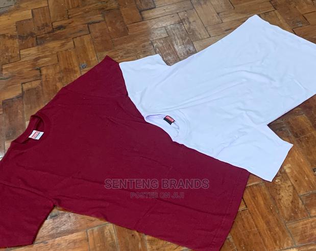 Plain Tshirt - thumbnail 3