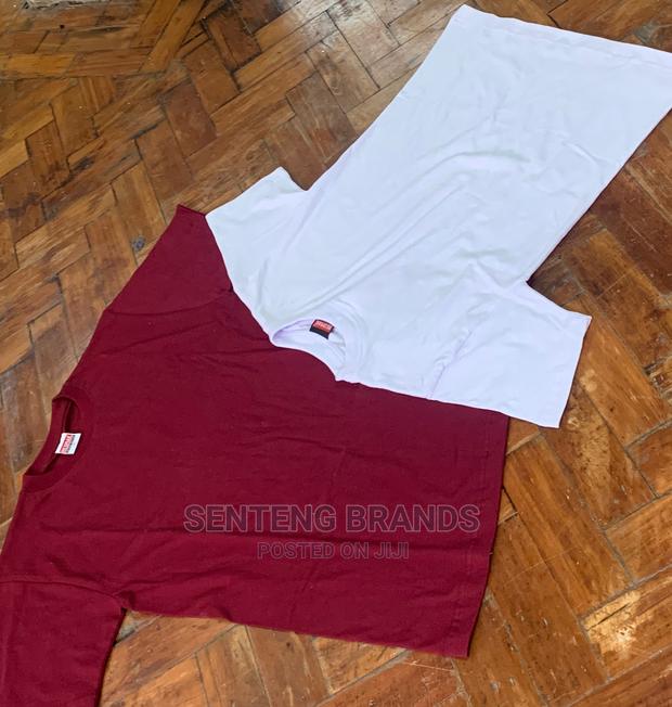 Plain Tshirt - thumbnail 4