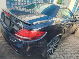 Mercedes-Benz SLK-Class 2016 Black