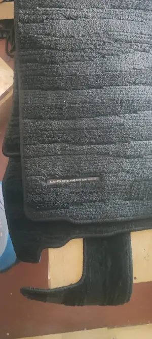 Land Cruiser/Prado 120 /150 Floor Mats