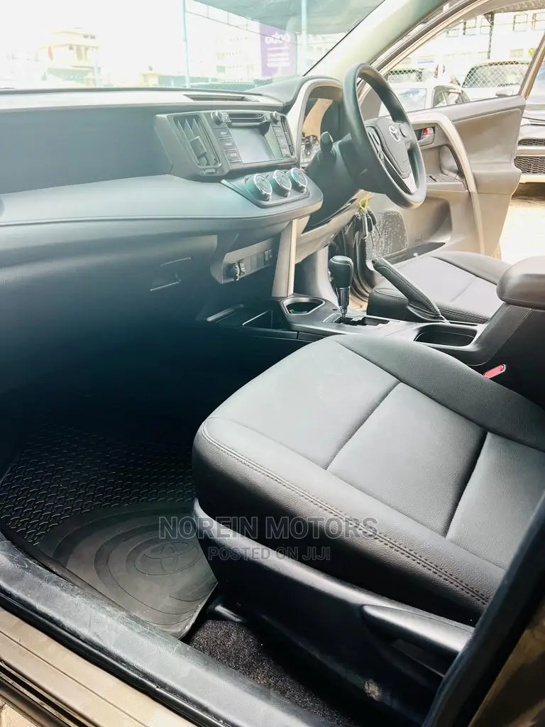 Toyota RAV4 2017 Brown