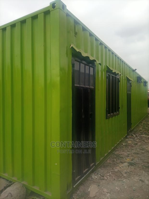 40ft High Cube Container Modified Into Hardware. - thumbnail 2