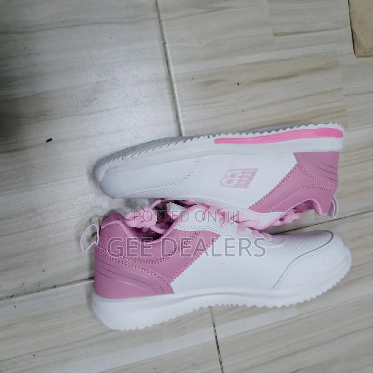 SB Sneakers Shoes