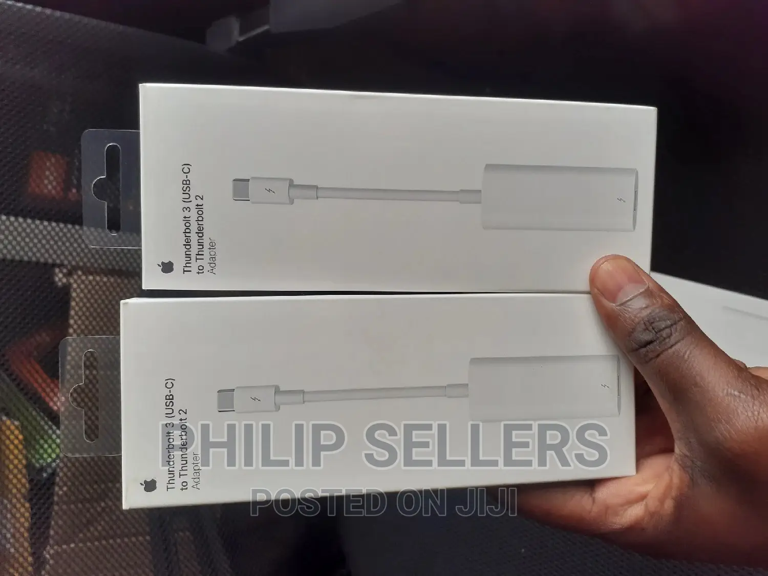 Apple Thunderbolt 3 (USB-C) to Thunderbolt 2 Adapter | MMEL2