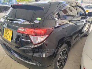 Honda Vezel 1.5 Hybrid 2WD 2015 Black