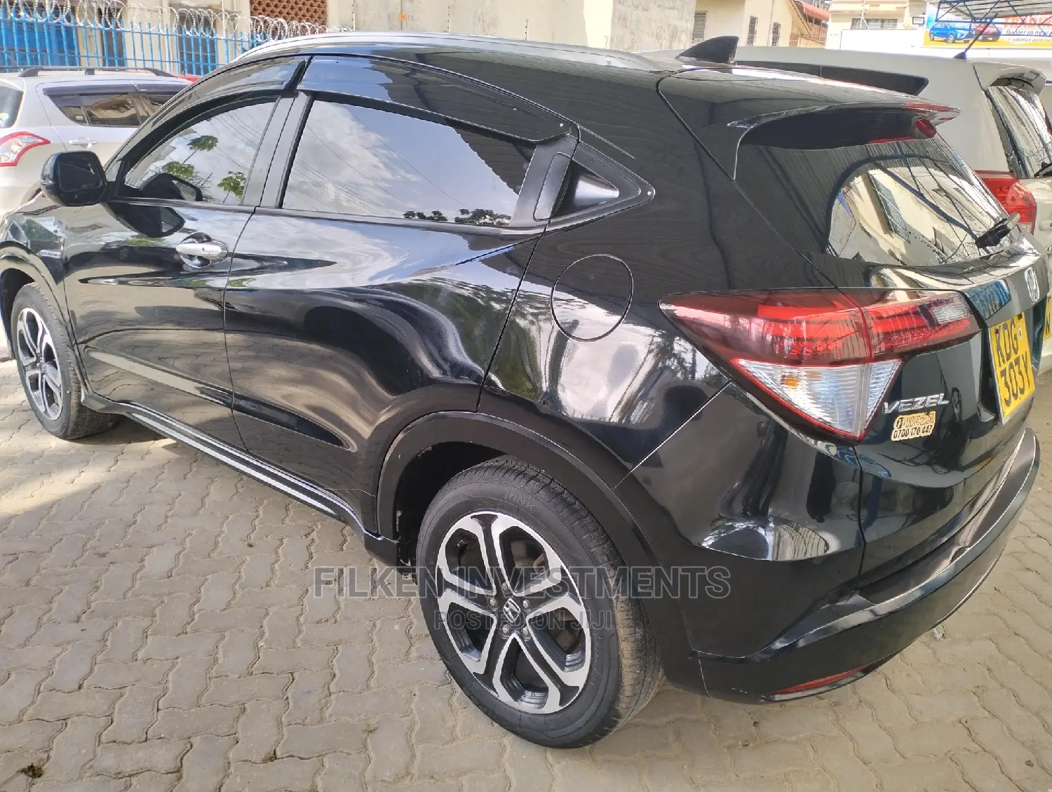 Honda Vezel 1.5 Hybrid 2WD 2015 Black