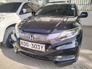 Honda Vezel 1.5 Hybrid 2WD 2015 Black