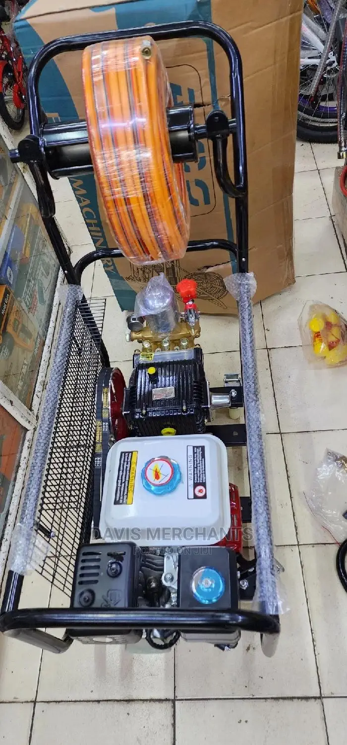 Farm SPRAYER 4 Stroke Portable Engine With 50 Spray Pipe