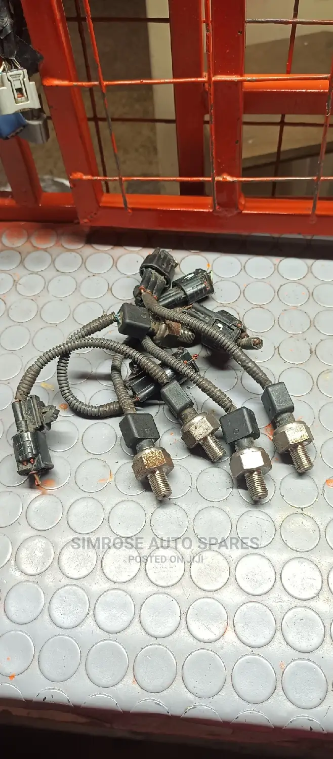 Toyota Mark X and Mark 2 Fuel Pressure Sensor. 4gr and 2gr