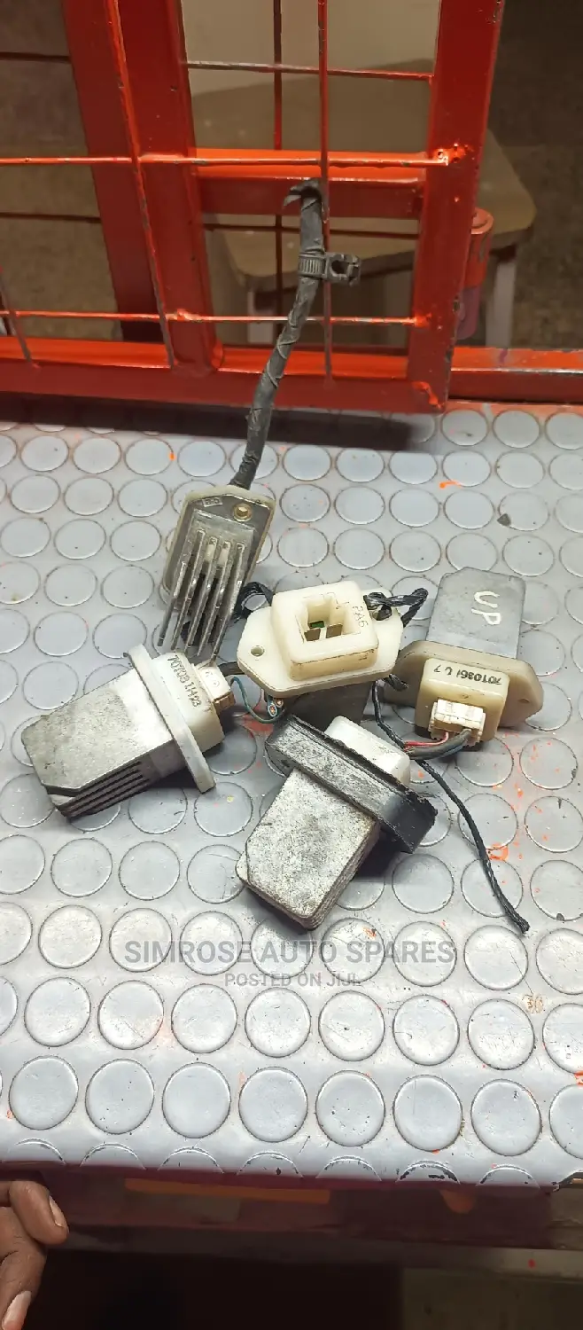 Nissan X-Trail Ac Control Unit.