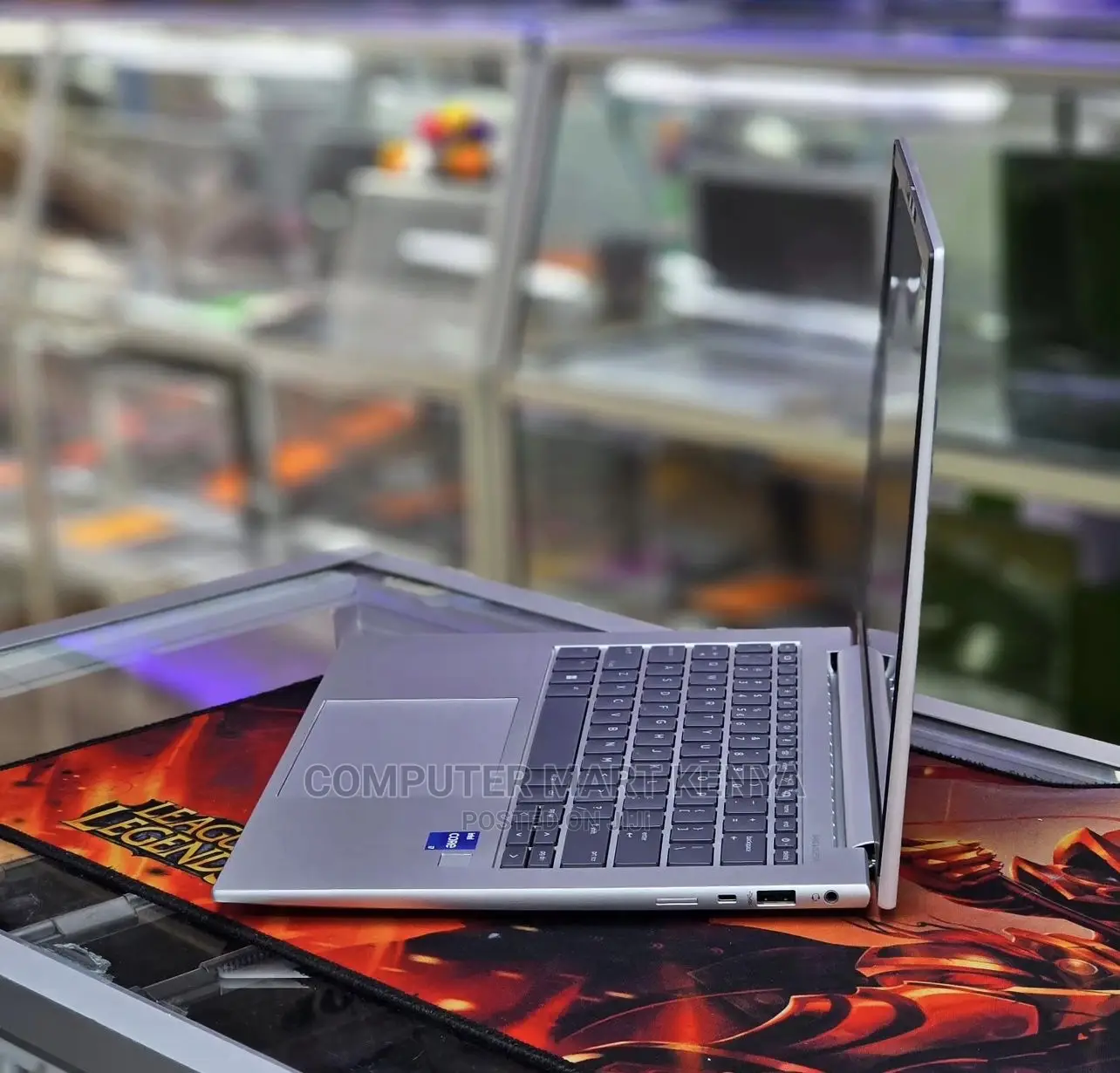 New Laptop HP Envy X360 8GB Intel Core I7 SSD 1T