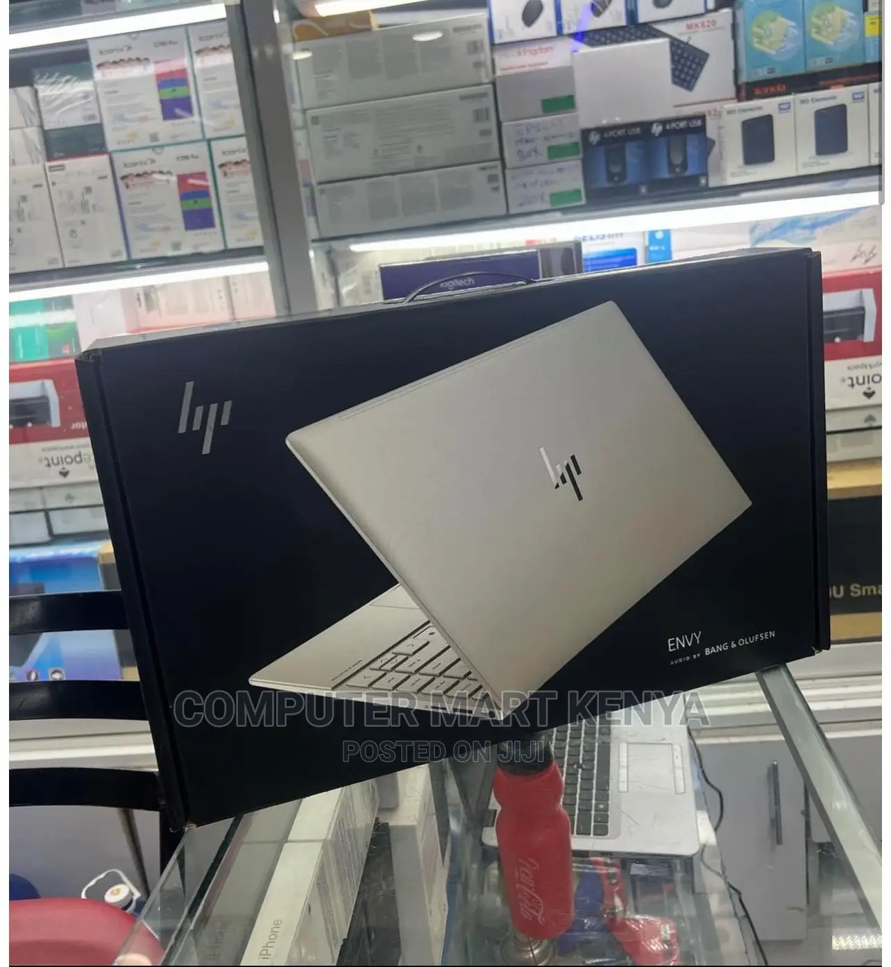 New Laptop HP Envy X360 8GB Intel Core I7 SSD 1T