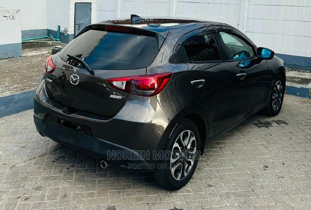 Mazda Demio 2016 Gray - main view