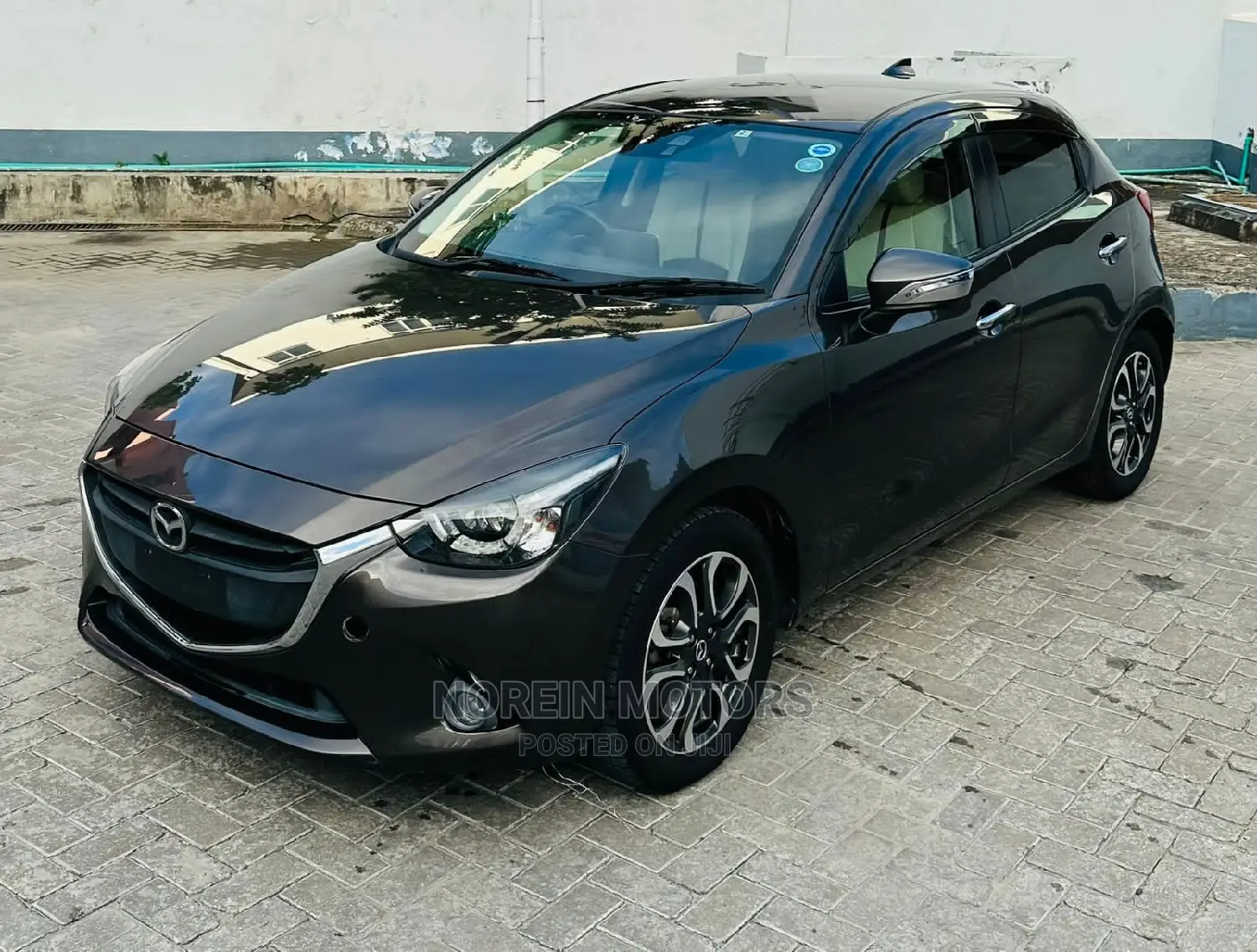 Mazda Demio 2016 Gray