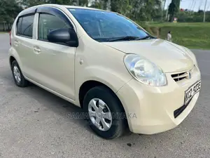 Toyota Passo 1.0 AWD 2013 White