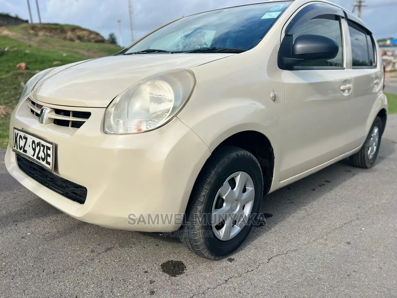 Toyota Passo 1.0 AWD 2013 White