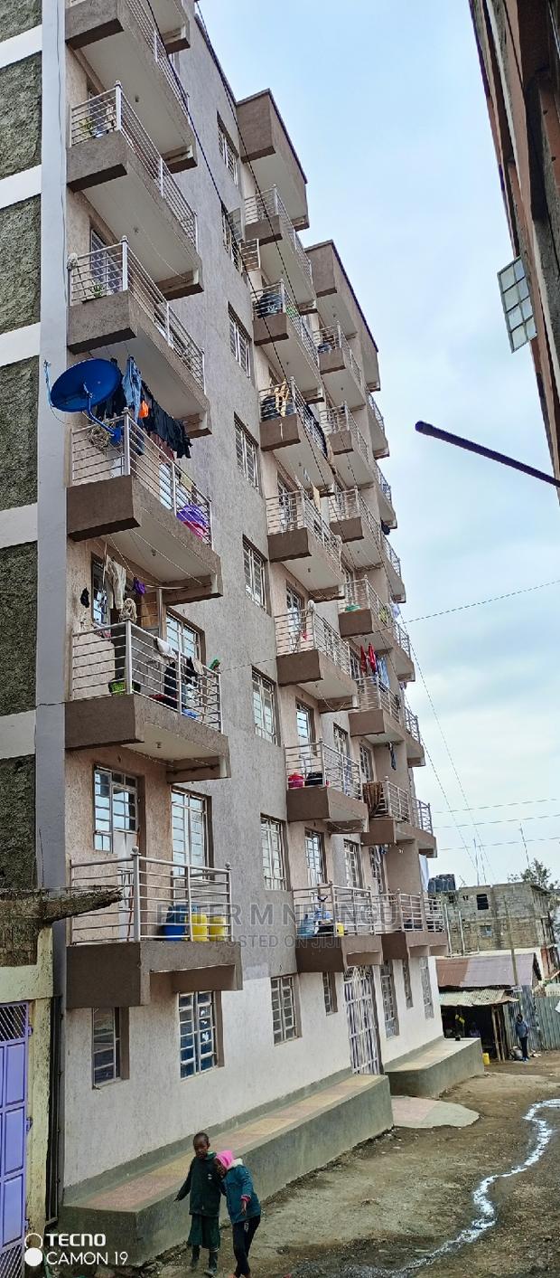 Bedsitter to Let, Zimmerman - main view