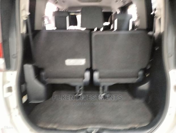 Toyota Noah 2015 Silver - thumbnail 4