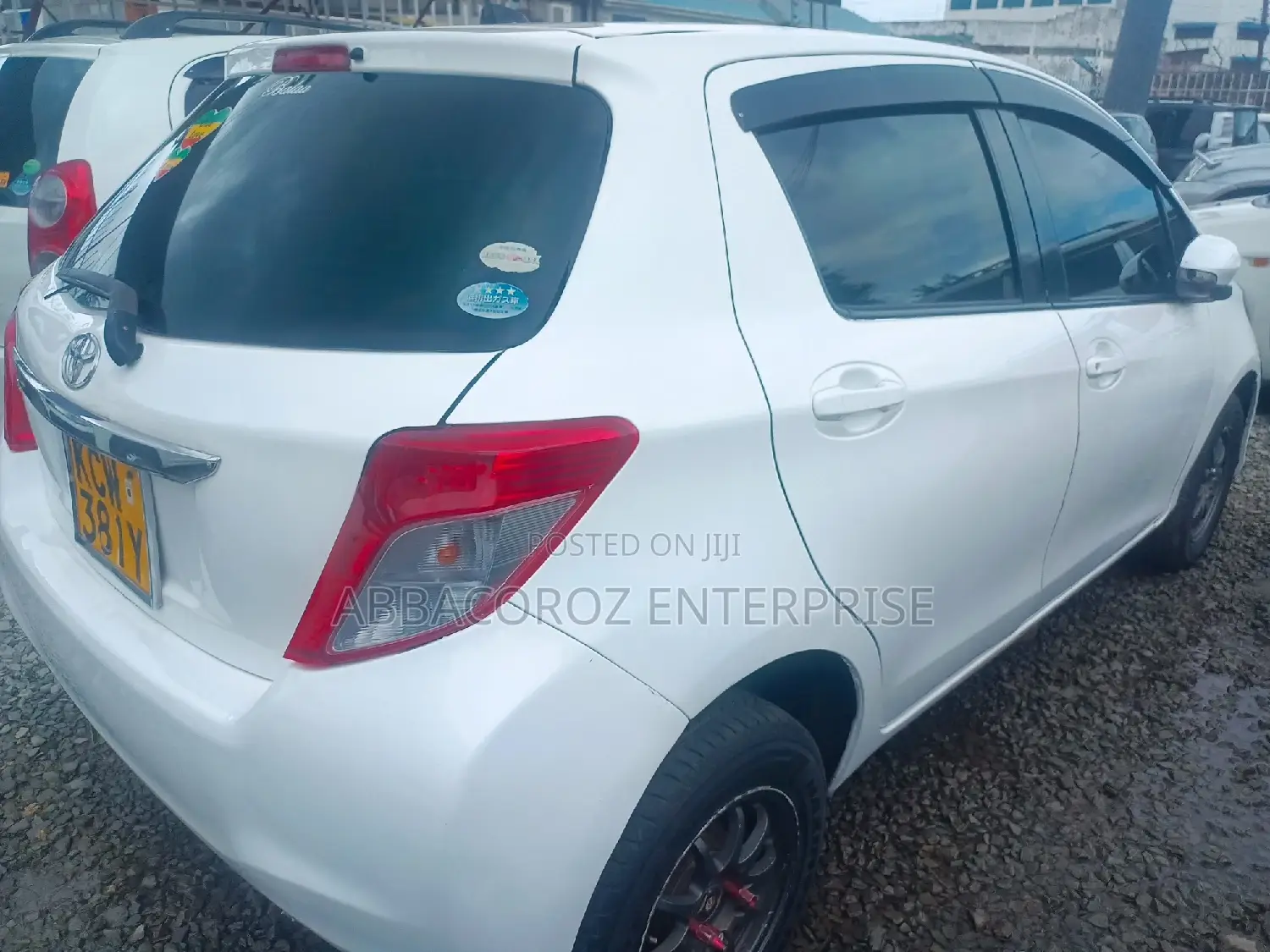 Toyota Vitz 1.0 FWD 3dr 2016 White