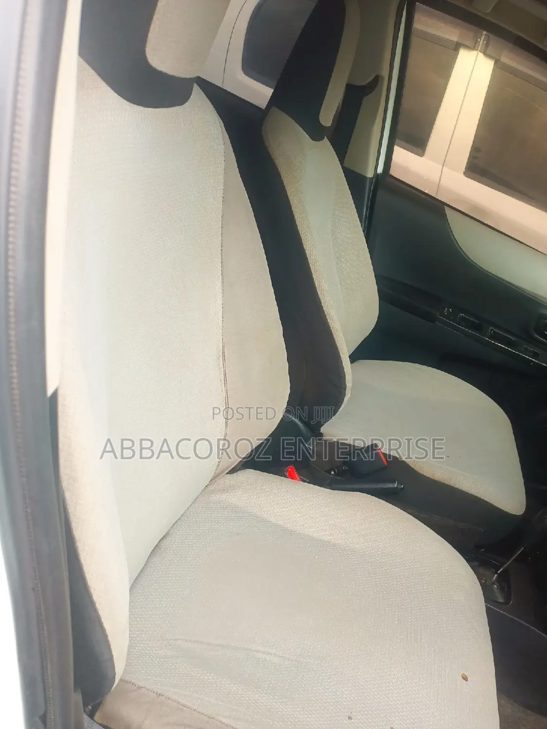 Toyota Vitz 1.0 FWD 3dr 2016 White